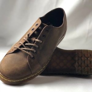 dr martens wilbur sneaker